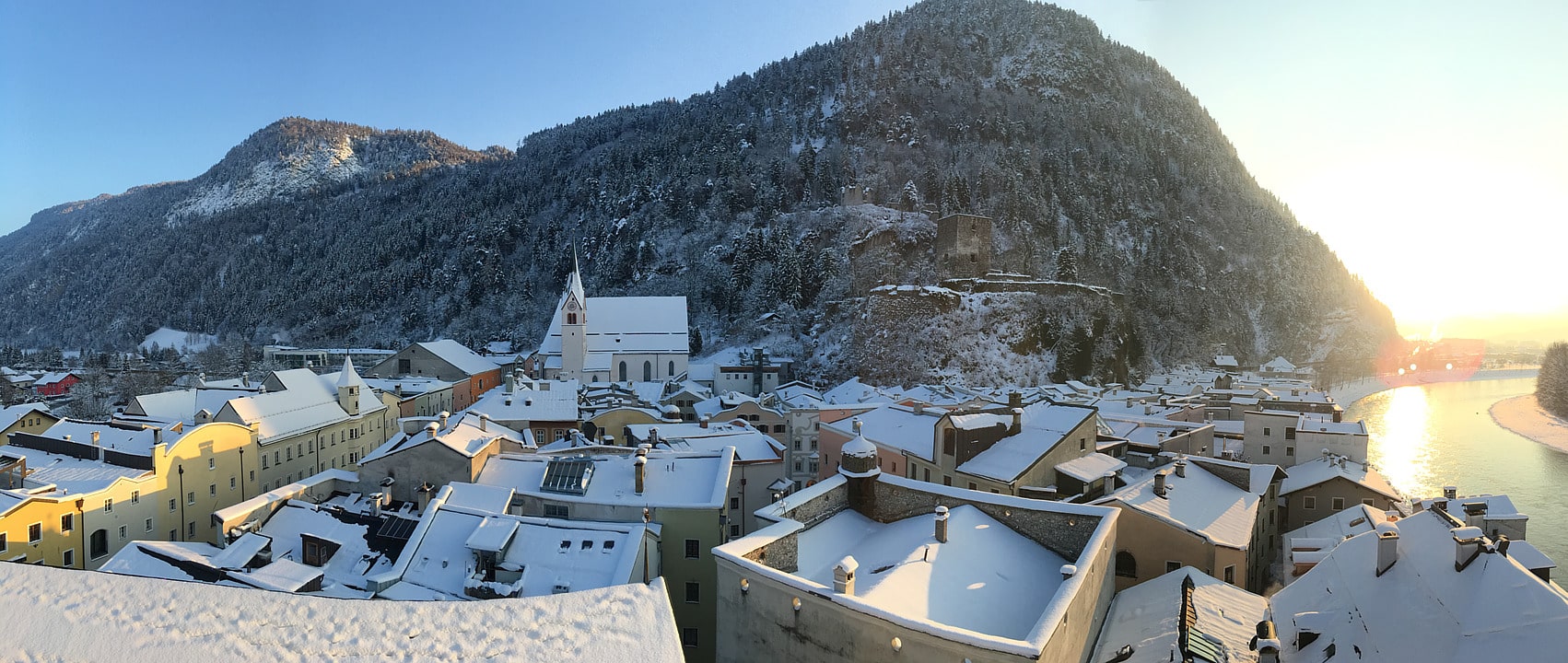 Aussicht vom Turm, Blick auf Rattenberg
